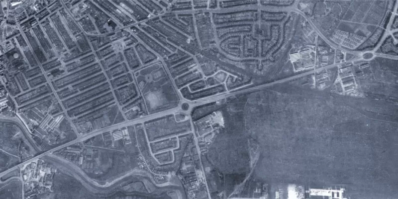 The East Ham and Barking Bypass, seen in a 1945 aerial survey. Suburban development has already nearly enclosed it, and just 20 years later the MOT was proposing to bypass this length again. Click to enlarge